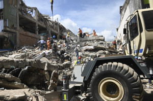 O Departamento de Estado tamb&eacute;m informou que, em coordena&ccedil;&atilde;o com o governo colombiano, ativou e enviou duas equipes t&eacute;cnicas de apoio a busca e resgate urbano