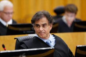 Em maio, Vieira de Mello Filho decidiu descontar o sal&aacute;rio de ministros que n&atilde;o justificarem faltas &agrave;s sess&otilde;es de julgamento