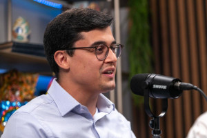 Para o prefeito do Recife, Victor Marques, cen&aacute;rios s&atilde;o diferentes, sobretudo pela composi&ccedil;&atilde;o do palanque da governadora Raquel Lyra