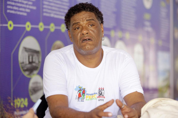 Edson Fly, do Núcleo de Comunicação Caranguejo Uçá, acompanhou o projeto e destacou a relação entre os impactos do petróleo e as ameaças aos territórios tradicionais da pesca (Foto: Marucio Ferry/DP Foto)