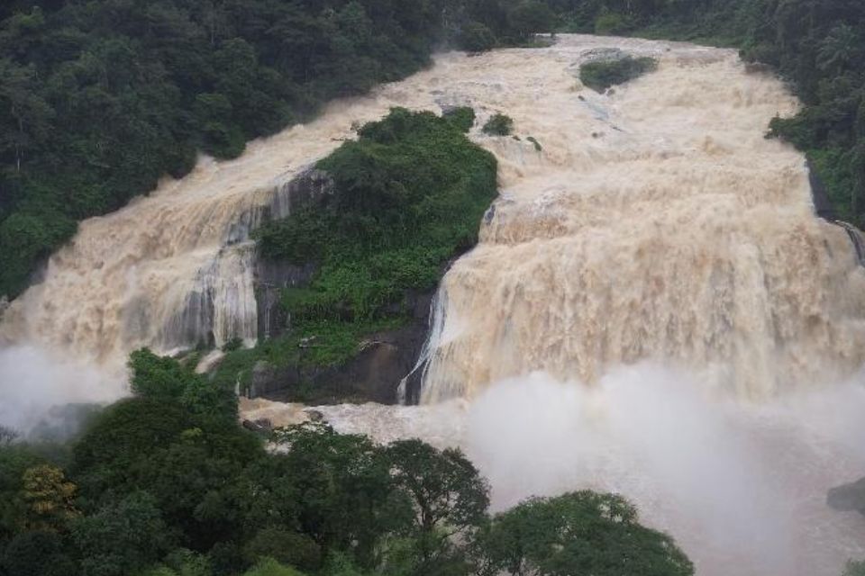 Cachoeira ganha volume após as chuvas/Cortesia/Administração Cachoeira do Urubu