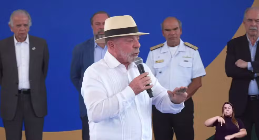 Segundo o presidente Lula, é preciso encontrar recursos no Orçamento para mais investimentos em defesa/Reprodução / Youtube