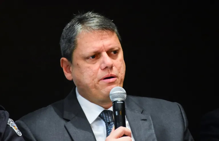 Tarcísio afirmou ainda que a população está menos preocupada com discussões ideológicas do que com a solução de problemas concretos/RONALDO SILVA/PHOTOPRESS/ESTADÃO CONTEÚDO