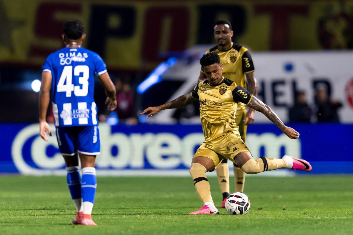 Felipinho, lateral-esquerdo do Sport/Roberto Zacarias/SCR
