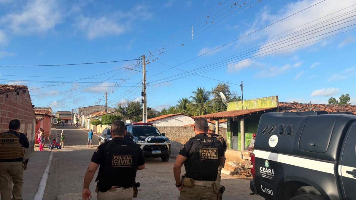 Sete mandados de prisão e oito mandados de busca e apreensão domiciliar estão sendo cumpridos/Divulgação/PCPE