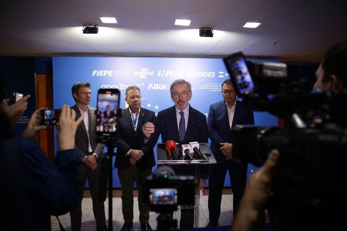 Ministro cumpriu agenda no Recife, nesta quinta-feira (20)/Mauricio Ferry/DP Foto