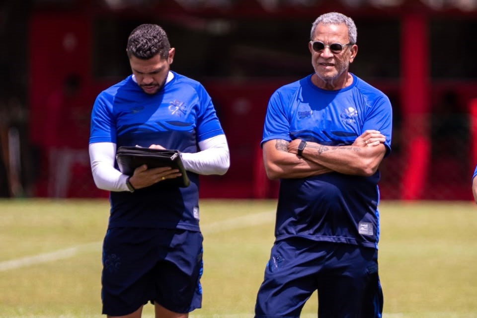 Técnicos do Náutico, Guilherme dos Anjos e Hélio dos Anjos/Rafael Vieira / DP Foto
