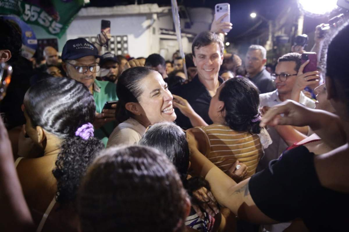 Agenda de Raquel Lyra no bairro da Várzea (Foto: Maurício Ferry/DP Foto)
