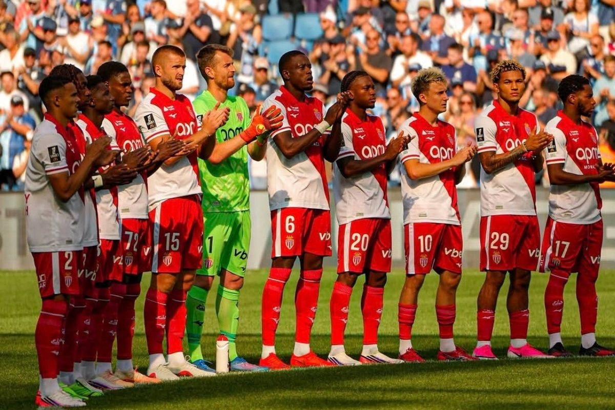 Elenco do Monaco em partida do Campeonato Francês /Reprodução/AS Monaco