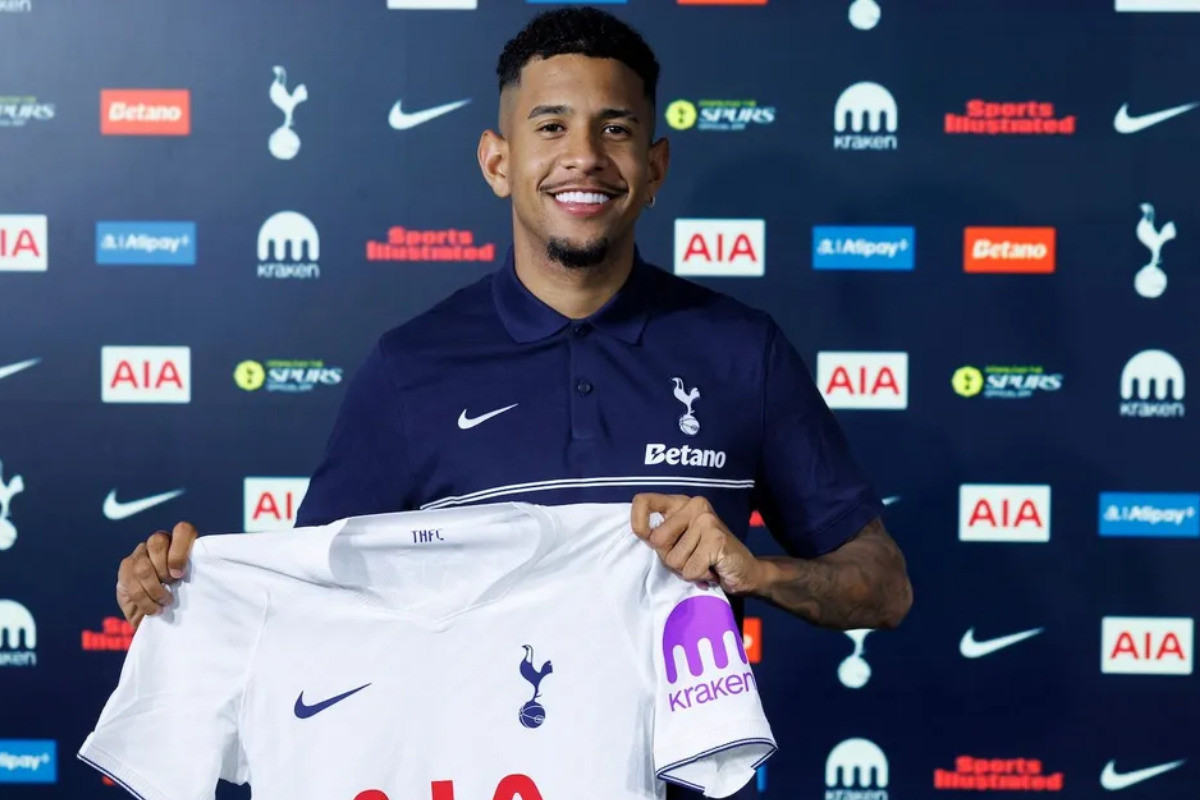Savinho, novo atacante do Tottenham /Reprodução/THFC
