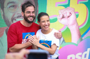 Candidato ao Senado, T&uacute;lio Gad&ecirc;lha (PSD), e a governadora de Pernambuco, Raquel Lyra (PSD)