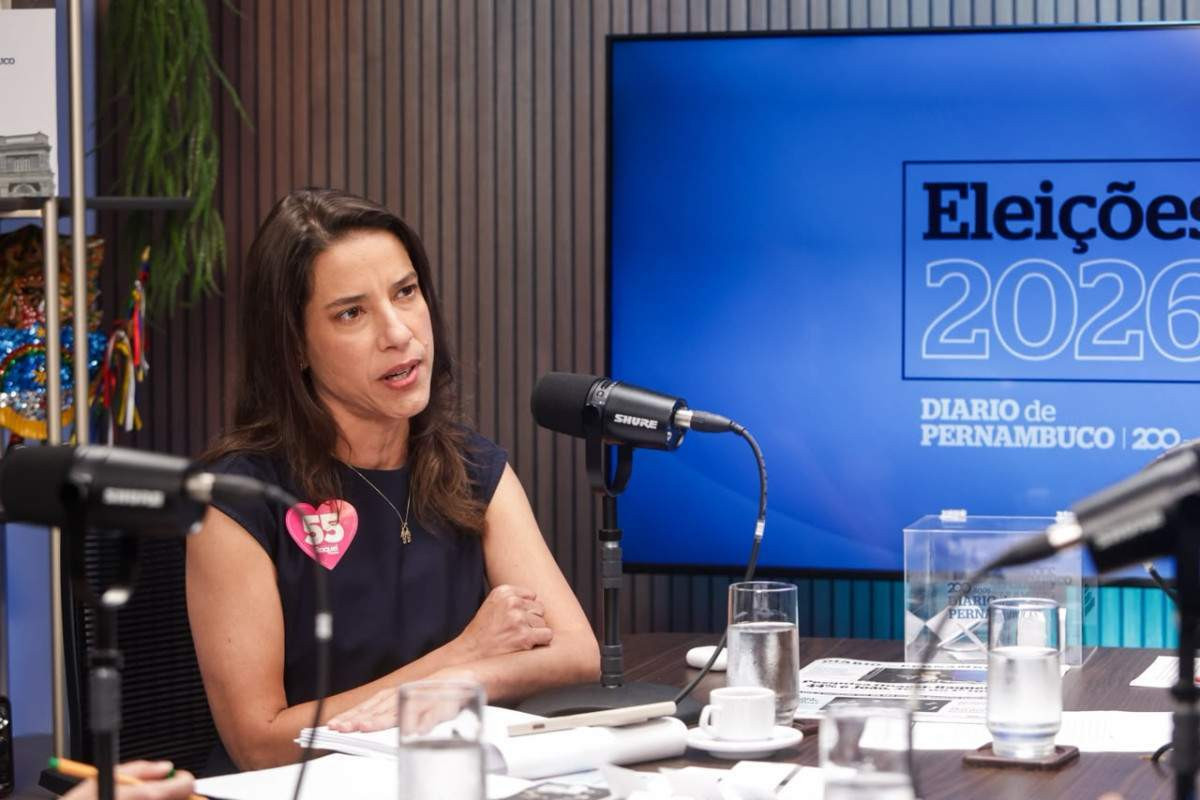 Candidata à reeleição, governadora Raquel Lyra (PSD), em sabatina do Diario/Foto: Karol Rodrigues/DP Foto