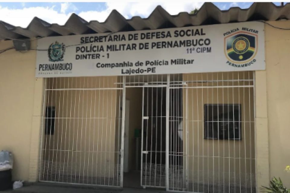 O mandado de prisão foi cumprido por policiais militares da 11ª CIPM/Reprodução/Redes Sociais