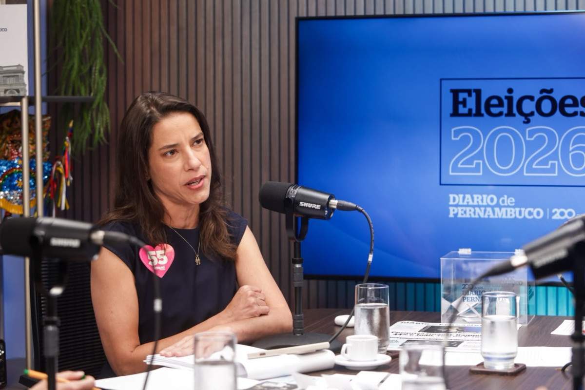 Candidata à reeleição, governadora Raquel Lyra (PSD), em sabatina do Diario/Foto: Karol Rodrigues/DP Foto