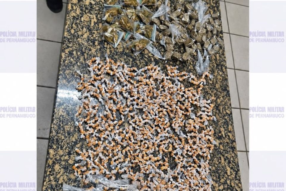 O material foi encaminhado à Delegacia do Varadouro/Foto: Divulgação/PMPE
