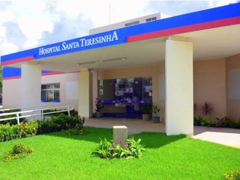 PM baleado está internado no Hospital Santa Terezinha, na Iputinga/Foto: Reprodução/Redes Sociais