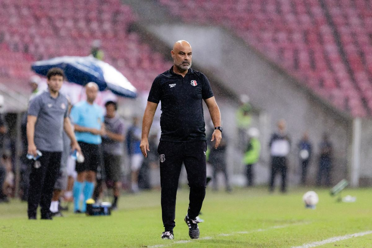 Cristian de Souza, técnico do Santa Cruz /Paulo Paiva/FPF