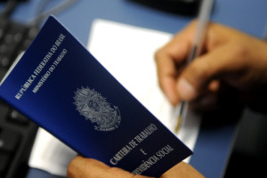 Os dados foram divulgados pelo Minist&eacute;rio do Trabalho e Emprego (MTE) nesta sexta-feira (28)