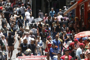 Recife praticamente para de crescer e chega a 1,58 milh&atilde;o de habitantes, aponta IBGE
