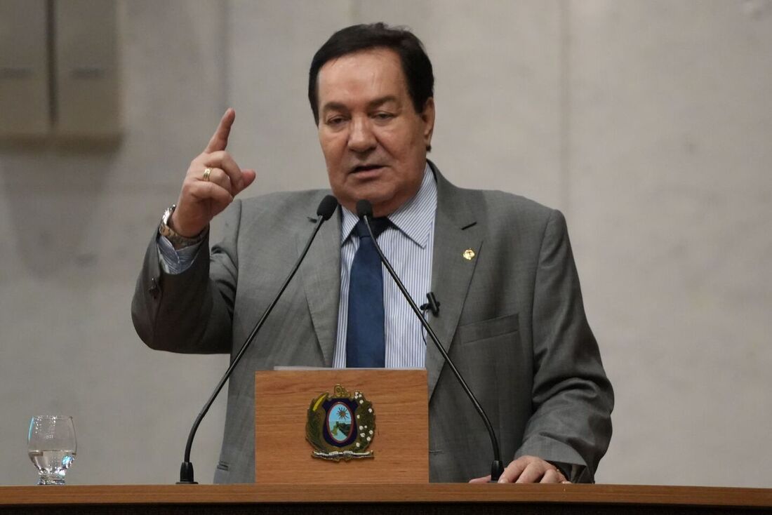 O deputado estadual Izaías Régis está entre as candidaturas questionadas pelo MPE-PE/Foto: Ivaldo Reges/Alepe