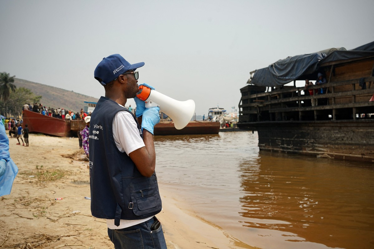 República Democrática do Congo recebeu neste sábado o primeiro lote da vacina Ervebo/Foto: SOPHIE DOUCE / AFP