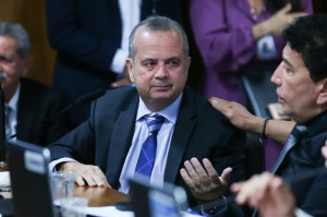 Marinho disse que a PEC do fim da escala 6x1 dever&aacute; ser aprovada apenas na CCJ do Senado
