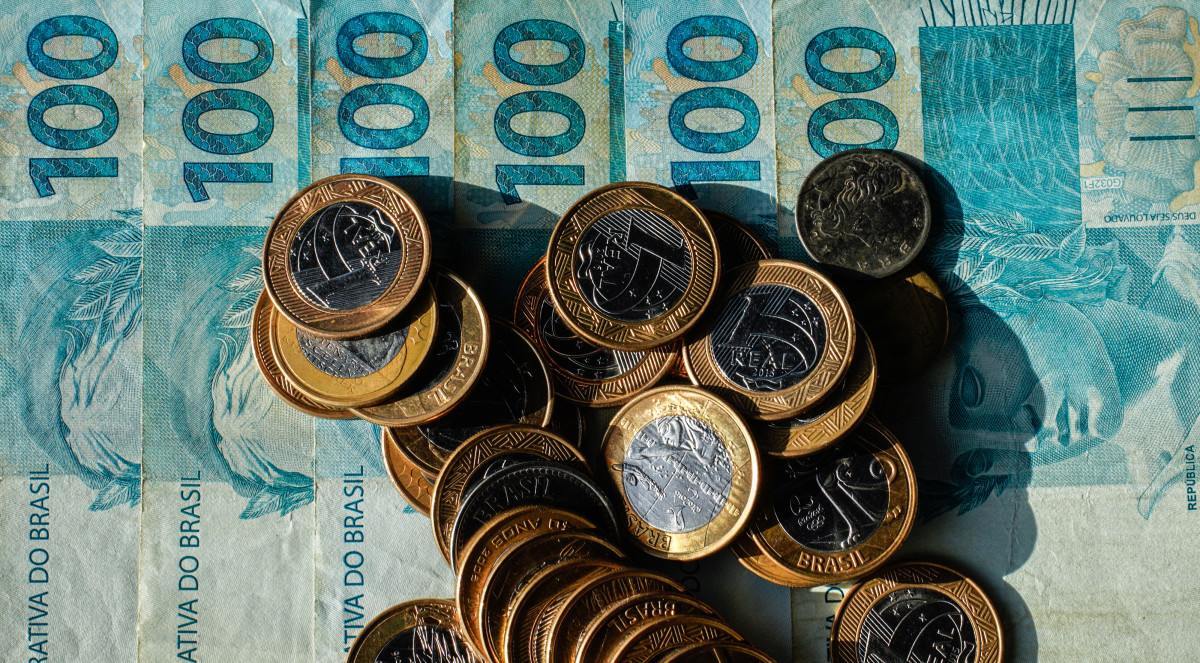 O valor é cerca de R$ 10 bilhões acima da meta de resultado positivo de R$ 73,2 bilhões/Rafa Neddermeyer/Agência Brasil