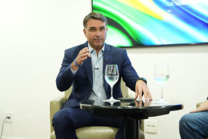 No v&iacute;deo, Fl&aacute;vio disse se manifestar em raz&atilde;o da gravidade dos ataques ocorridos