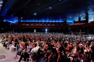 A programa&Atilde;&sect;&Atilde;&pound;o acontece das 7h &Atilde;&nbsp;s 17h, no Classic Hall, em Olinda