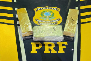 Dois tabletes de skank, considerada uma "supermaconha", e um tablete de coca&iacute;na foram apreendidos