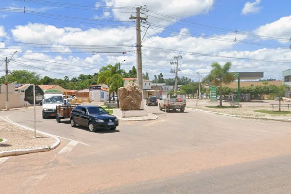 Trevo da Avenida Florentino Alves Batista foi um dos pontos contemplados pela recomendação/Google Street View/Reprodução