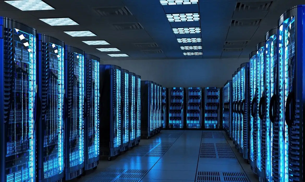 Os data centers são criticados, entre outros motivos, pelo elevado consumo de energia e água/DIVULGAÇÃO/GOV.BR