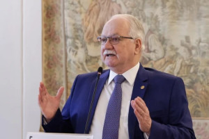 O ministro evitou antecipar quais provid&ecirc;ncias poder&atilde;o ser adotadas, mas reconheceu a gravidade do momento