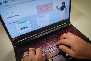 Interessados devem acessar site do Prouni via Gov.br