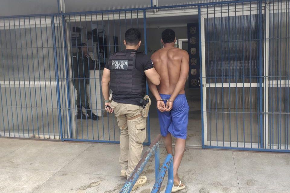 Polícia Civil cumpre 11 mandados contra grupo investigado por tráfico, homicídio e corrupção de menores em PE
/Reprodução/PCPE