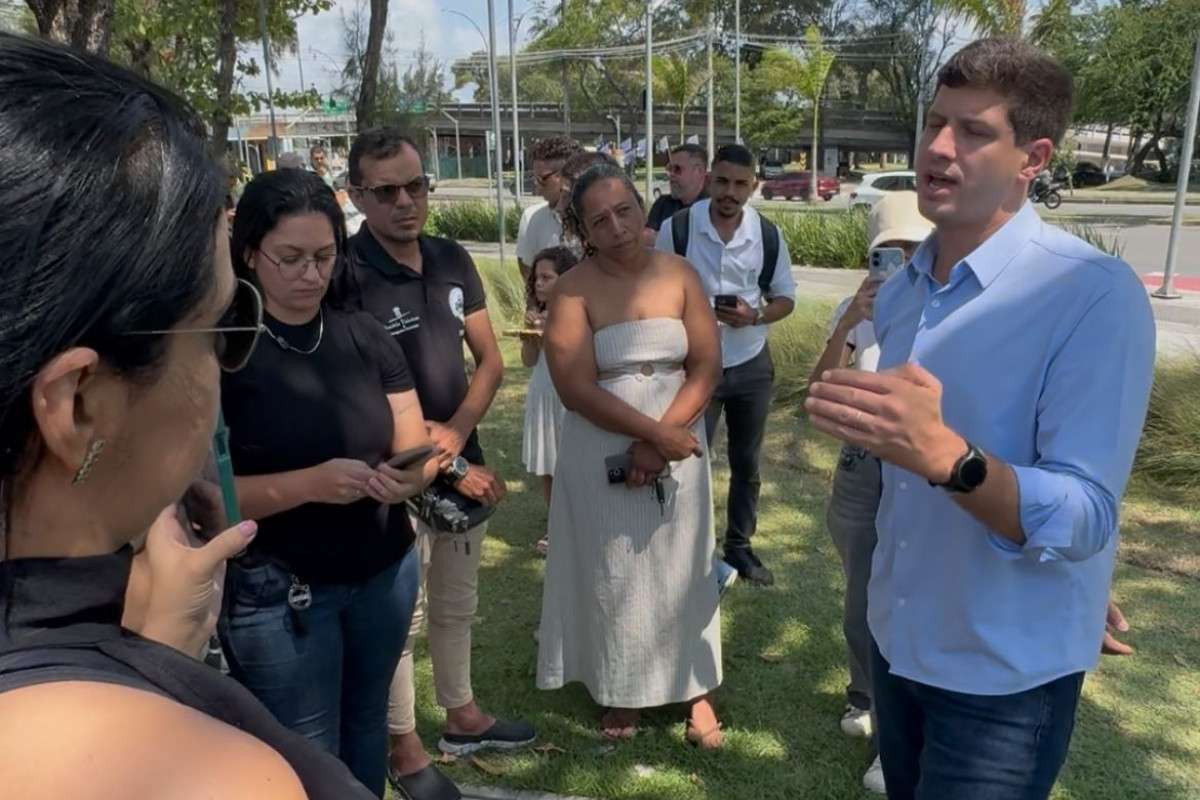 João Campos (PSB) se reúne com motoristas de aplicativo/Foto: Amauri Lins/DP