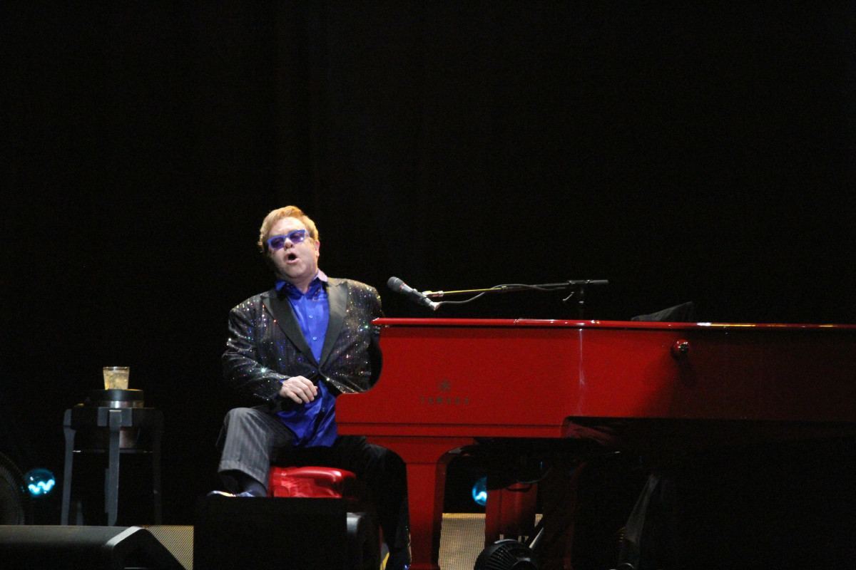 Elton John fez show histórico no Classic Hall em 2013/Foto: Nando Chiappetta/Acervo DP