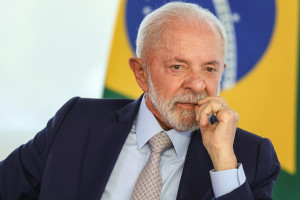 Lula defende maior autonomia tecnol&oacute;gica do Brasil e investimentos em intelig&ecirc;ncia artificial