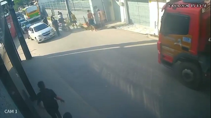 Acidente envolvendo dois jovens aconteceu na Estrada do Passarinho, em Olinda/Reprodução/Instagram