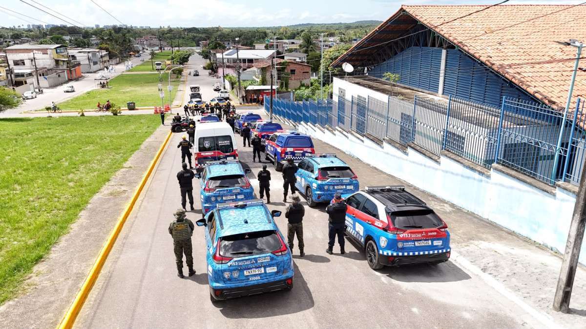 A nova frota é composta por sete carros, quatro motocicletas, quatro quadriciclos, uma van e uma base móvel de monitoramento/Fotos: Pedro Batista/Prefeitura do Cabo