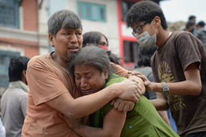 Sobe para 1.370 o n&uacute;mero de mortos pelas enchentes no Nepal; mais de 5.100 seguem desaparecidos