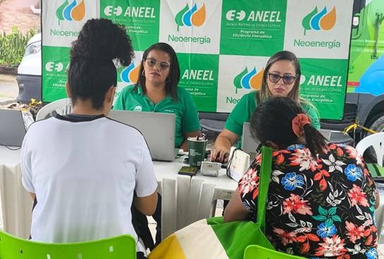 Durante o mutirão, os clientes poderão atualizar diversos dados, incluindo os do Cadastro Único/Foto: Divulgação/Neoenergia