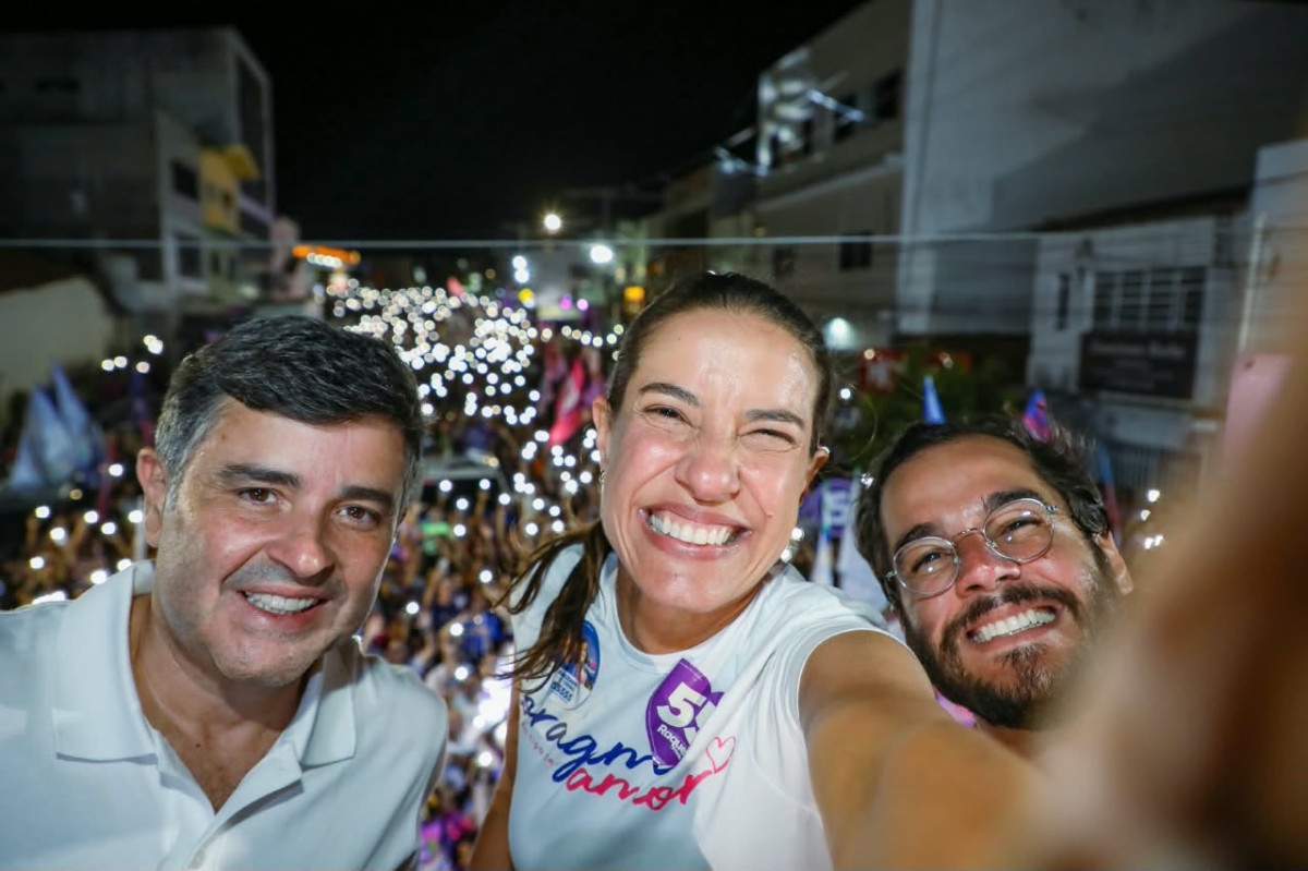 Raquel realizou ato em Salgueiro ao lado dos candidatos ao Senado, Túlio Gadêlha e Eduardo da Fonte (Yacy Ribeiro)