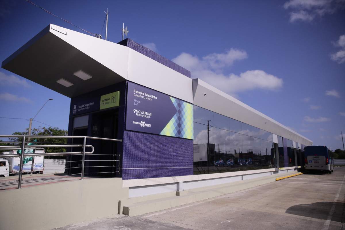 Estação de BRT Complexo de Salgadinho foi uma das duas unidades requalificadas e entregues nesta quinta-feira (10), em Olinda/Mauricio Ferry/DP Foto