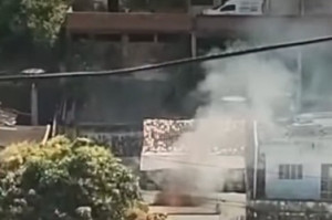 Corpo de Bombeiros enviou tr&ecirc;s viaturas e realizou o combate ao inc&ecirc;ndio