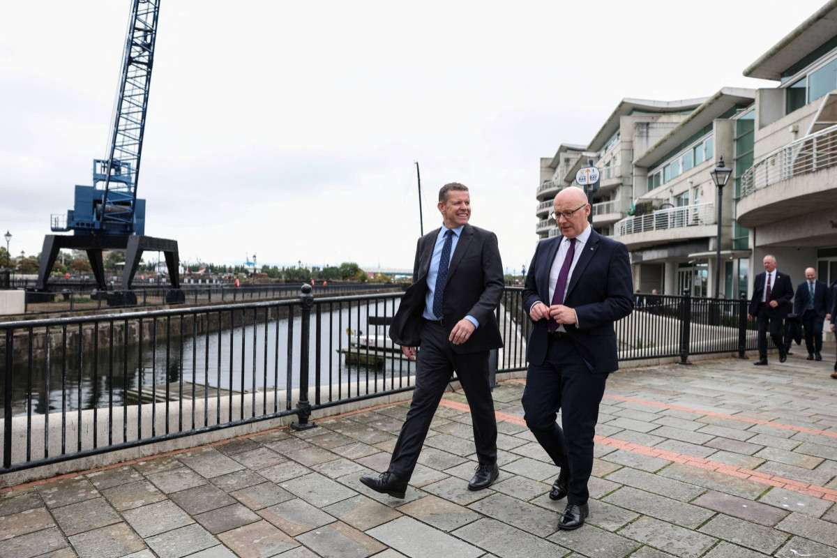Os primeiros-ministros da Irlanda do Norte, Escócia e País de Gales se reuniram na capital galesa para exigir o direito de realizar referendos sobre a independência. /Foto: Adrian DENNIS / AFP