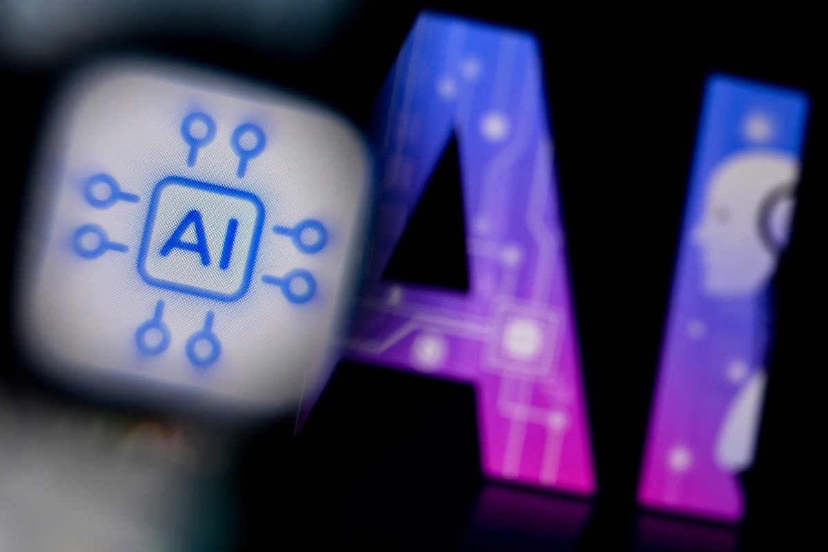 Al&eacute;m do p&acirc;nico: os riscos mais pr&oacute;ximos e invis&iacute;veis das intelig&ecirc;ncias artificiai - Kirill Kudryavtsev/AFP