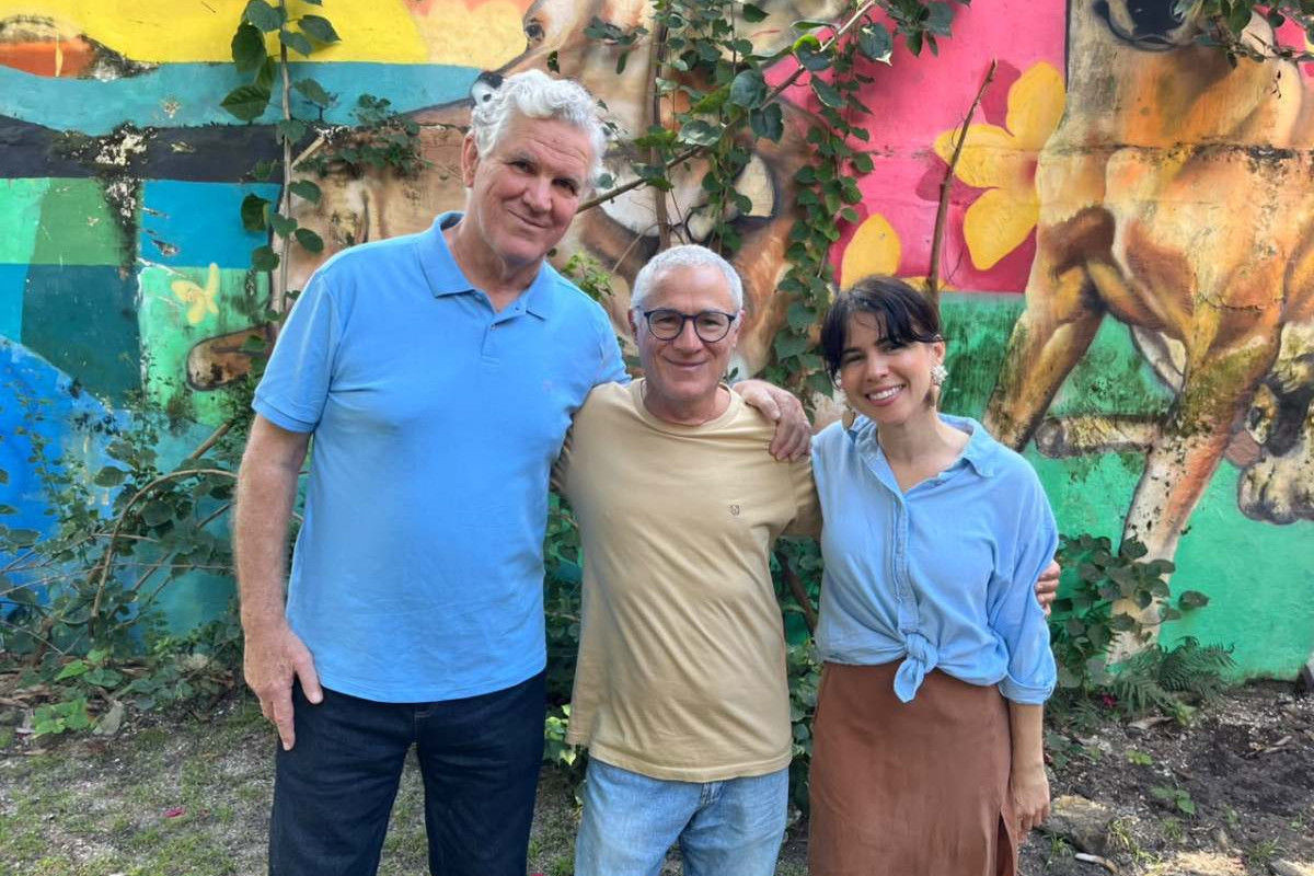 Roberto Ploeg, Renato Valle e Marília Matoso durante o período das oficinas/Divulgação