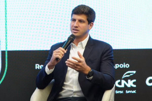 Jo&atilde;o Campos em sabatina promovida pela Fecom&eacute;rcio-PE
