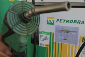 Iintegra&ccedil;&atilde;o de pol&iacute;ticas p&uacute;blicas garante estabilidade nos pre&ccedil;os do diesel sem afetar a sa&uacute;de financeira da estatal